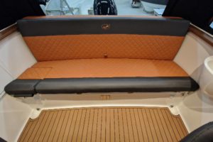 escapade-600-open-36